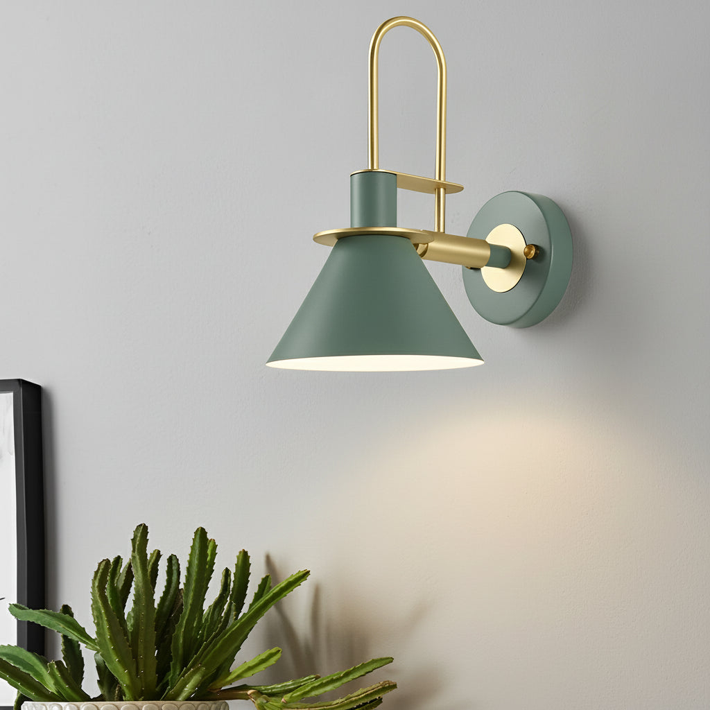 Freyza - LED Wall Sconce Light – Modern Nordic Horn Iron Brass (37x20cm / 14.5x7.8in)