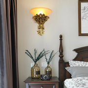 Freyza - European Vintage Rose Bouquet Wall Sconce – Elegant Resin Floral Art Wall Lamp (E27)