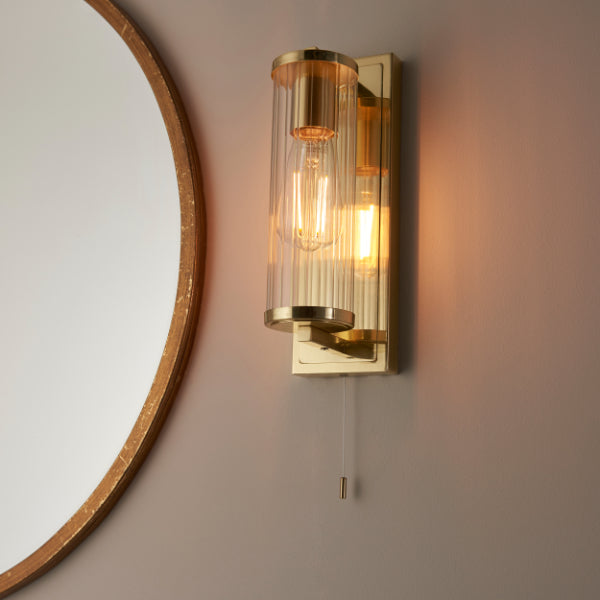 Freyza – Badezimmer-Wandleuchte aus satiniertem Messing IP44 | 315 mm Satinierte Messing-Wandleuchte mit E27-Fassung