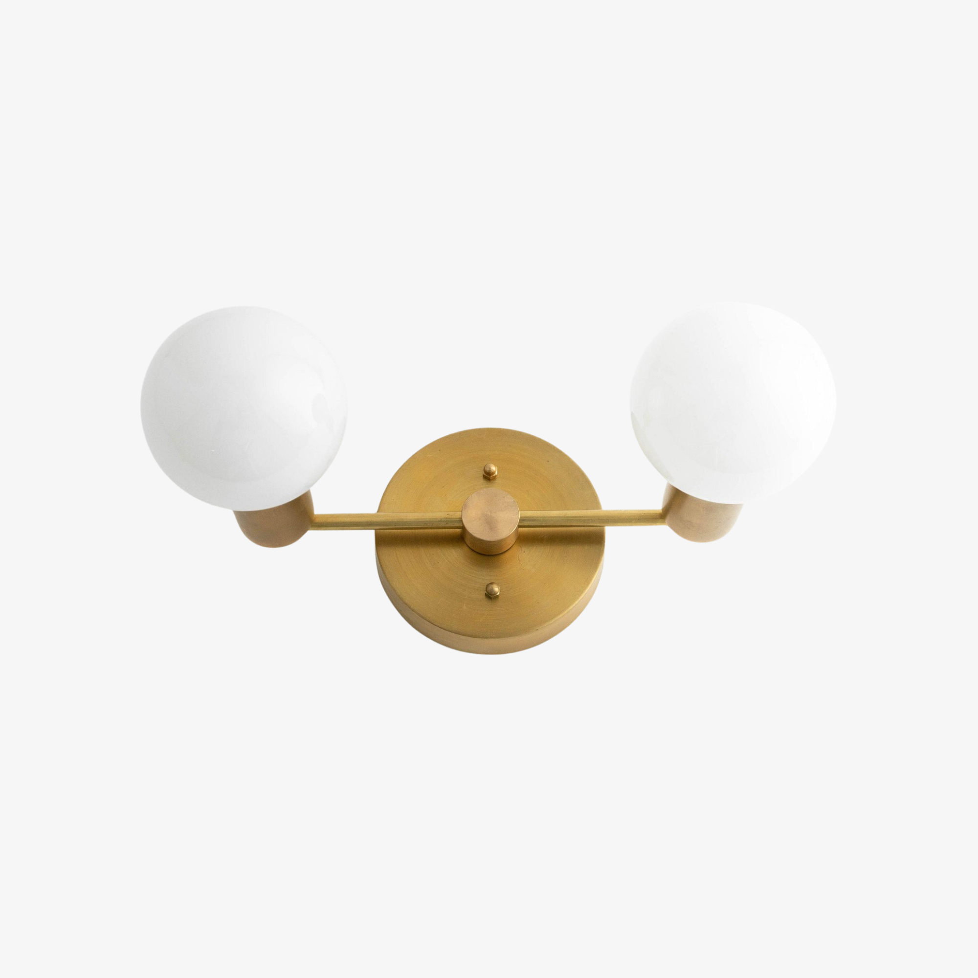 Freyza | Brass Wall Sconce – Modern Living Room Hallway
