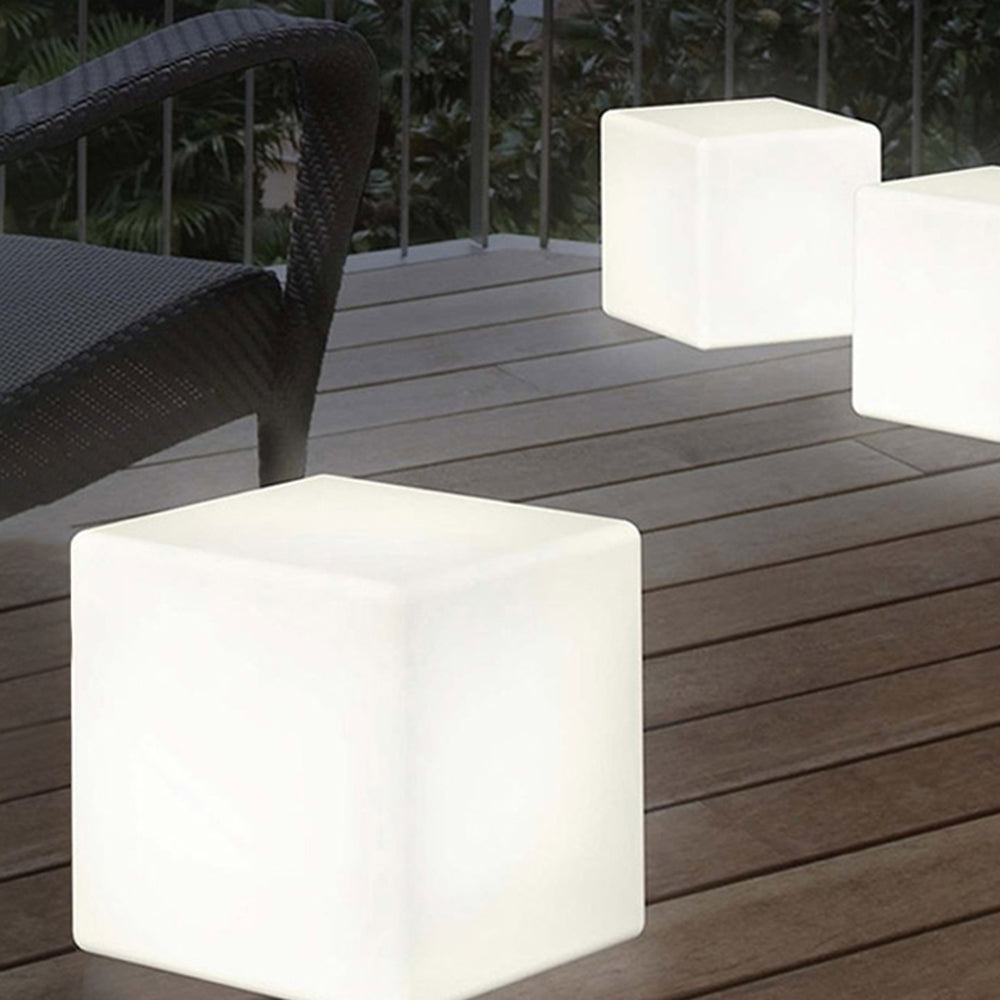 Freyza | Lampe d’extérieur blanche – Patio de jardin minimaliste