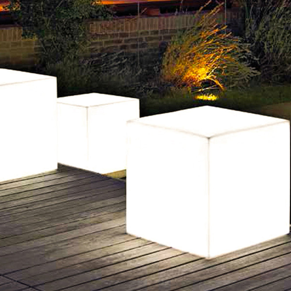 Freyza | Lampe d’extérieur blanche – Patio de jardin minimaliste