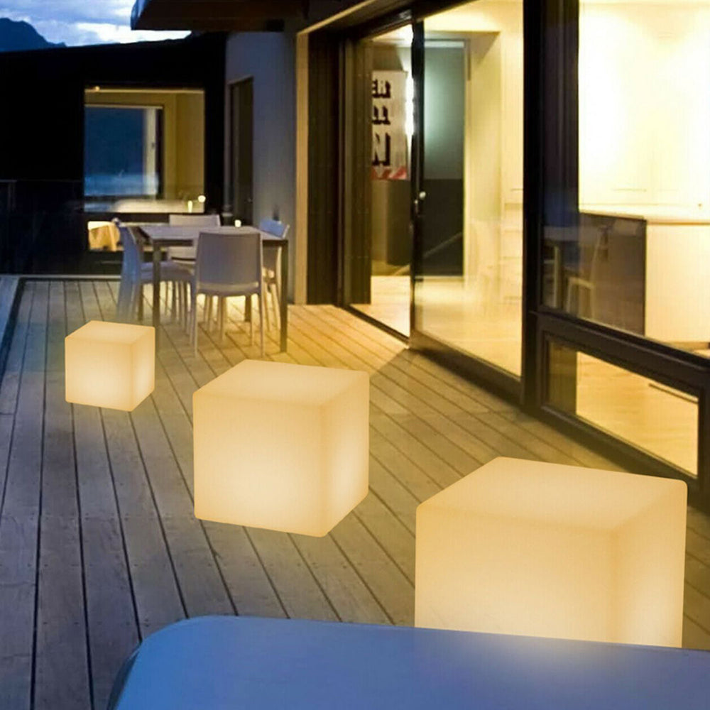 Freyza | Lampe d’extérieur blanche – Patio de jardin minimaliste