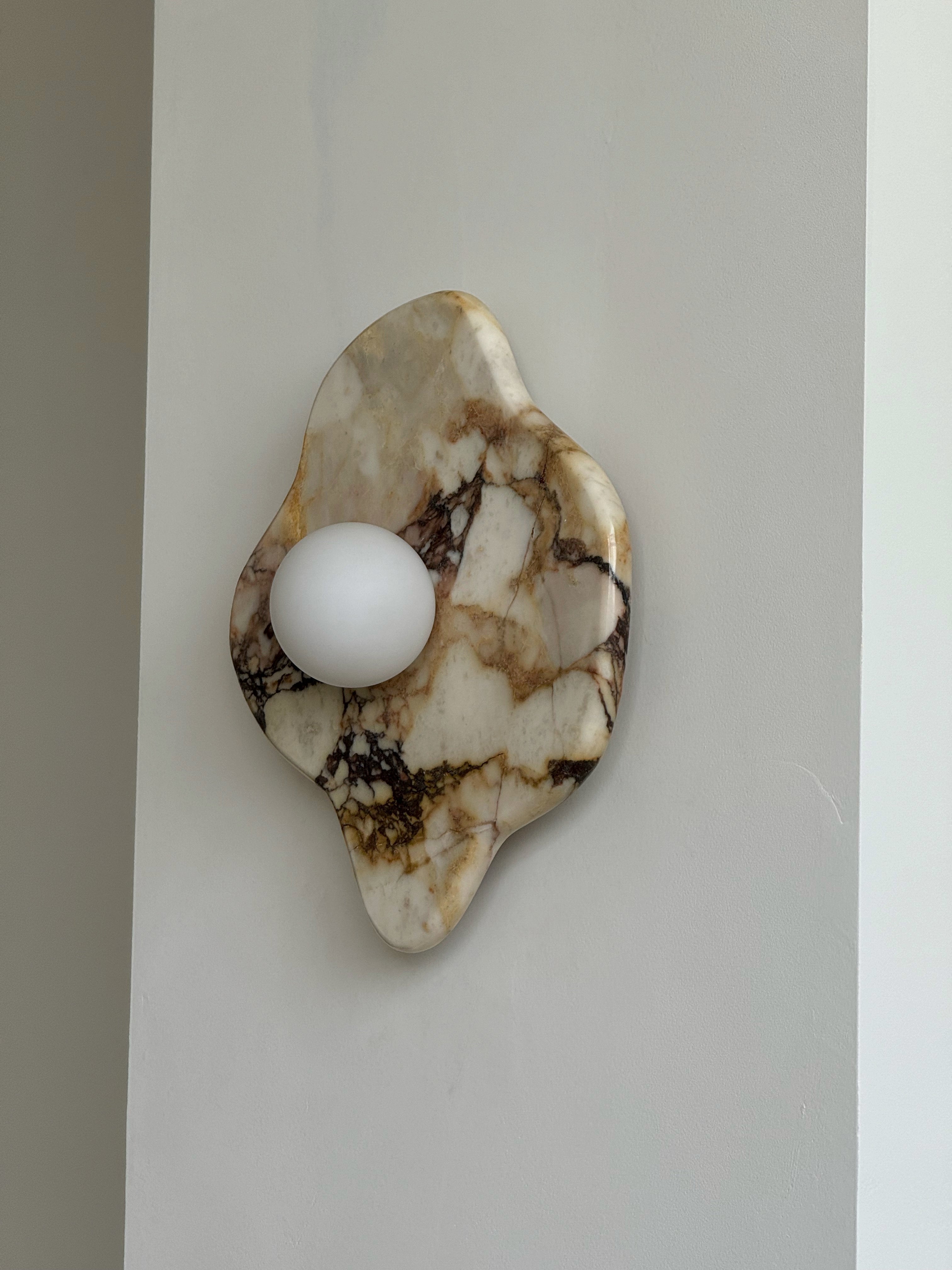 Freyza | Abnormale Marmor-Glas Glas Marmor Wandleuchte – Schlafzimmer Flur