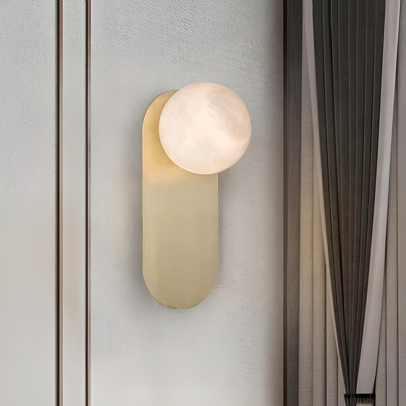 Freyza | Adrion moderne Alabaster-Wandleuchte – modernes Schlafzimmer und Flur