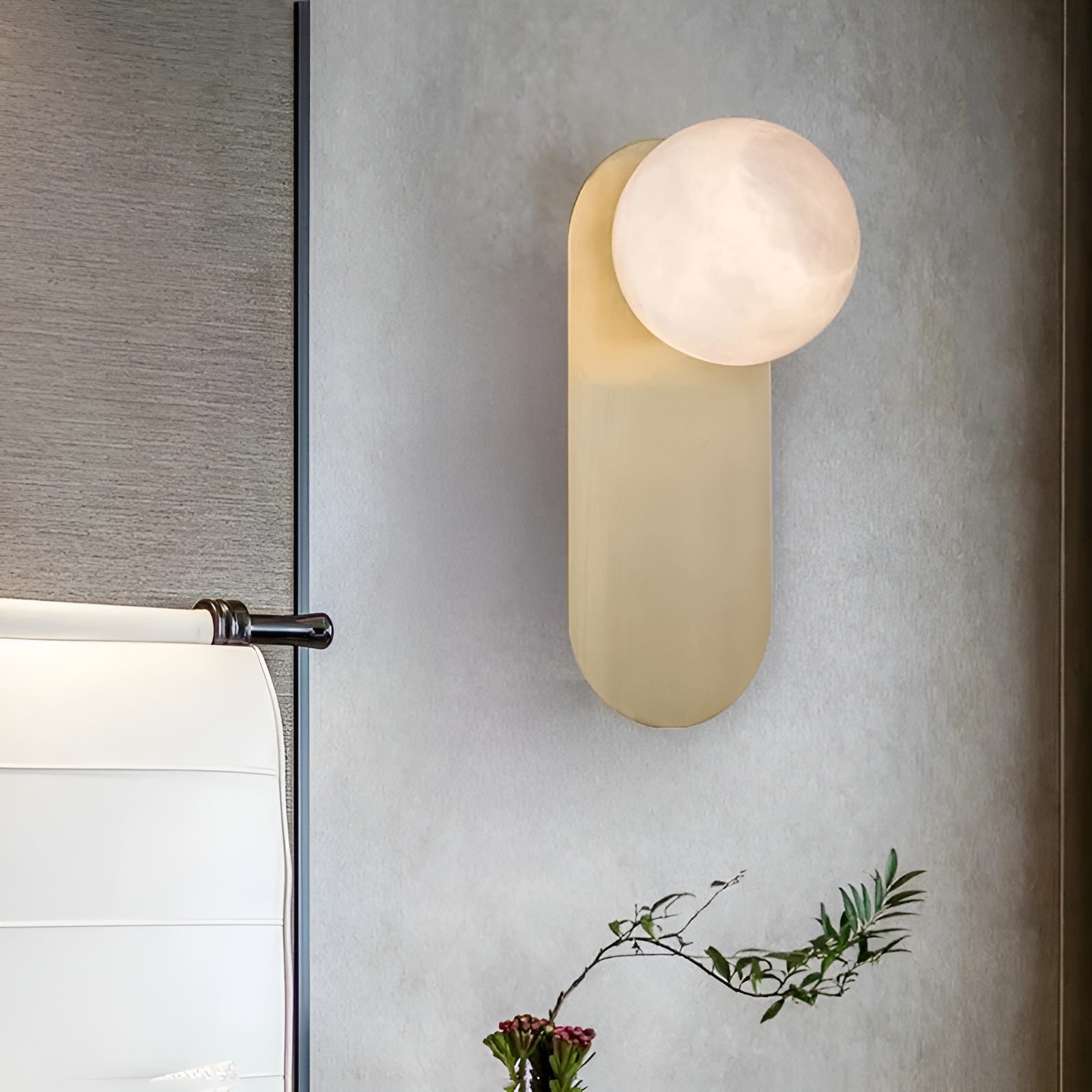 Freyza | Adrion moderne Alabaster-Wandleuchte – modernes Schlafzimmer und Flur
