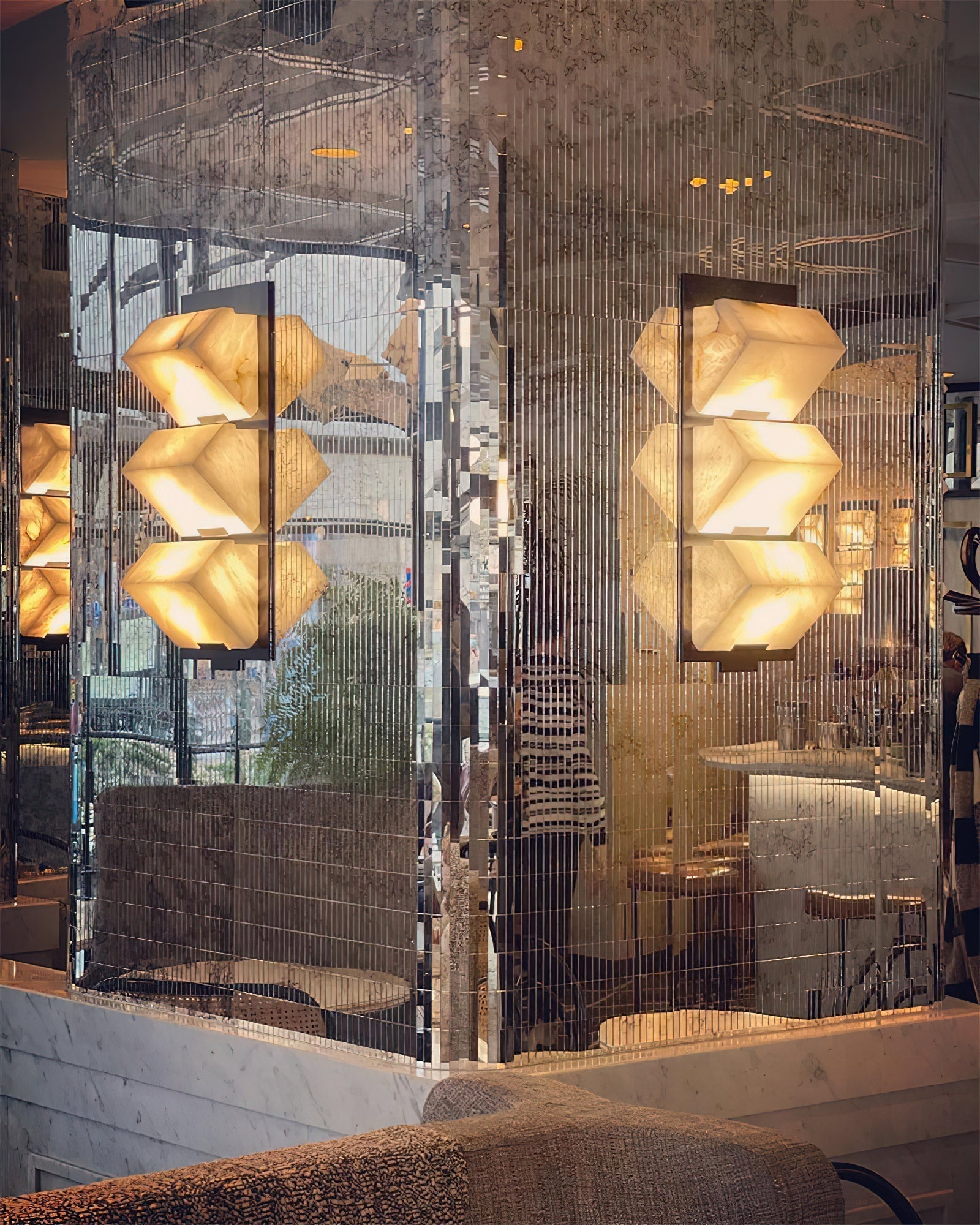 Freyza | Qvistuvyn Alabaster-Wandleuchte für Treppenhaus und Schlafzimmerflur