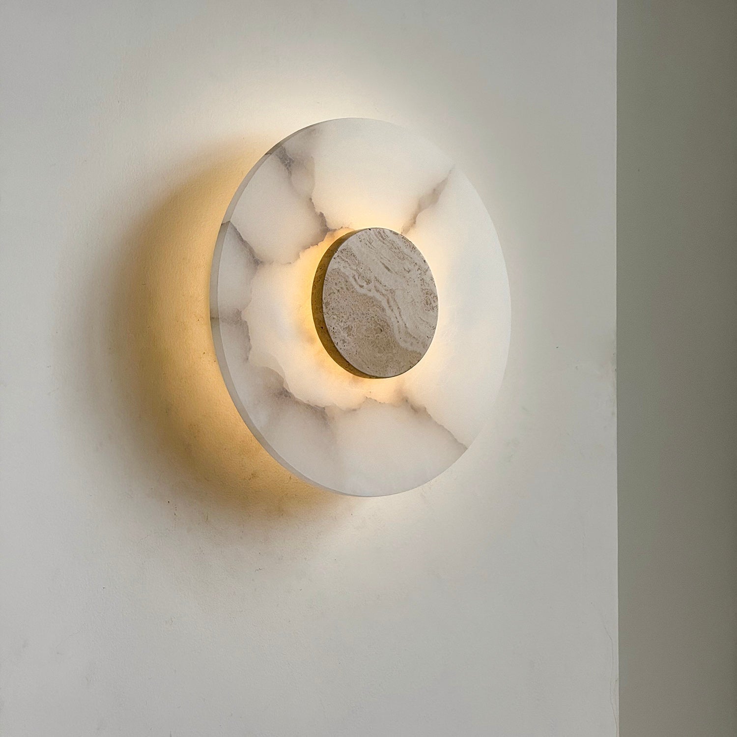 Freyza | Applique murale en albâtre Rauduvyi – Chambre, couloir