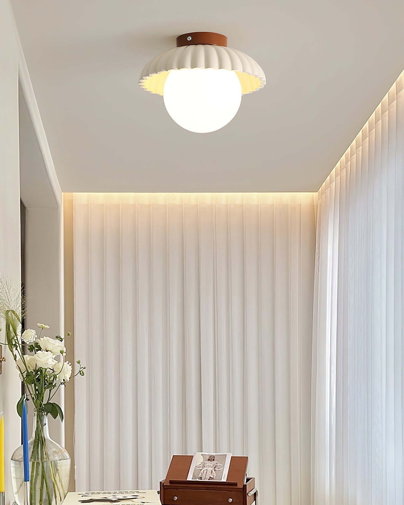 Freyza | Plafonnier lumineux à bord festonné – Chambre et salon