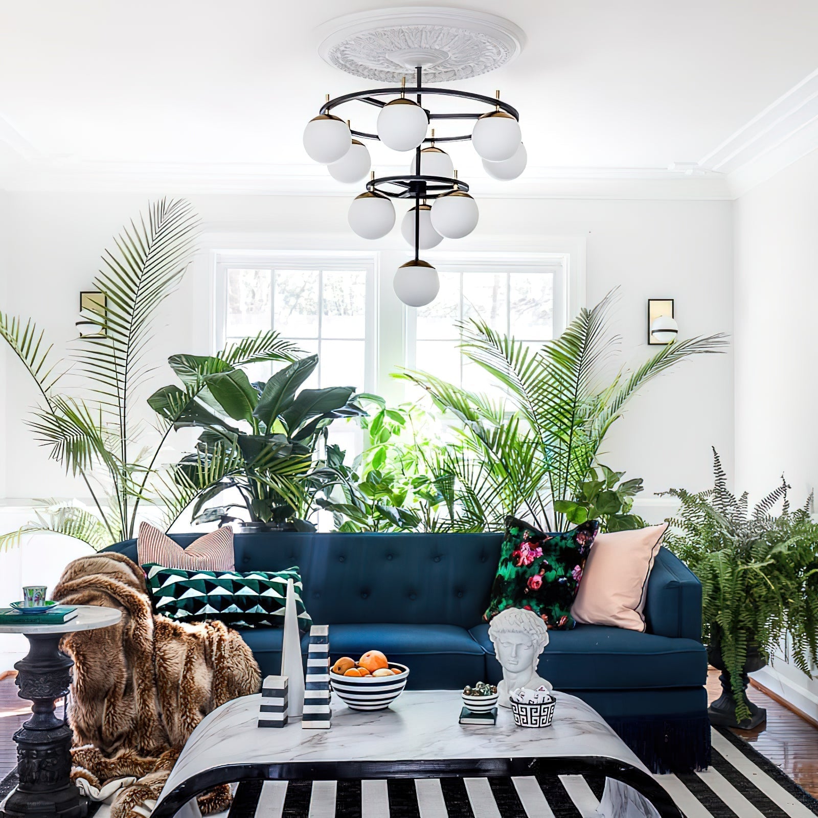 Freyza | Ornuvyn Glass Chandelier Glass Chandelier – Dining Room Living Room