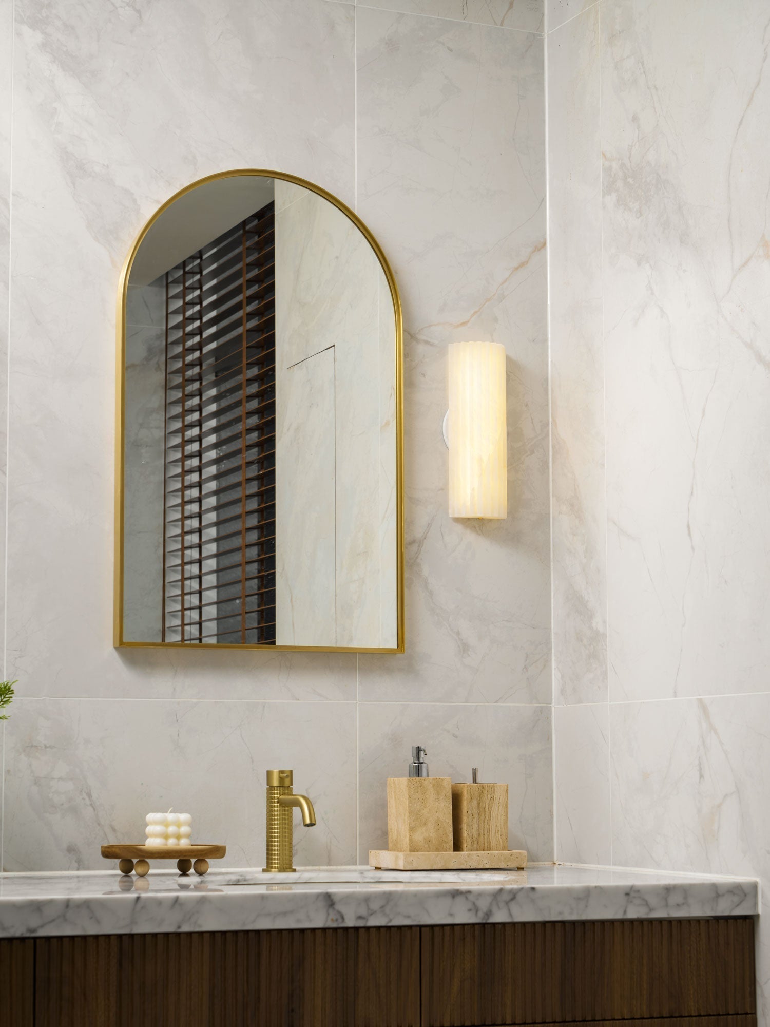 Freyza | Applique murale Alabaster Orcarion – Chambre, couloir