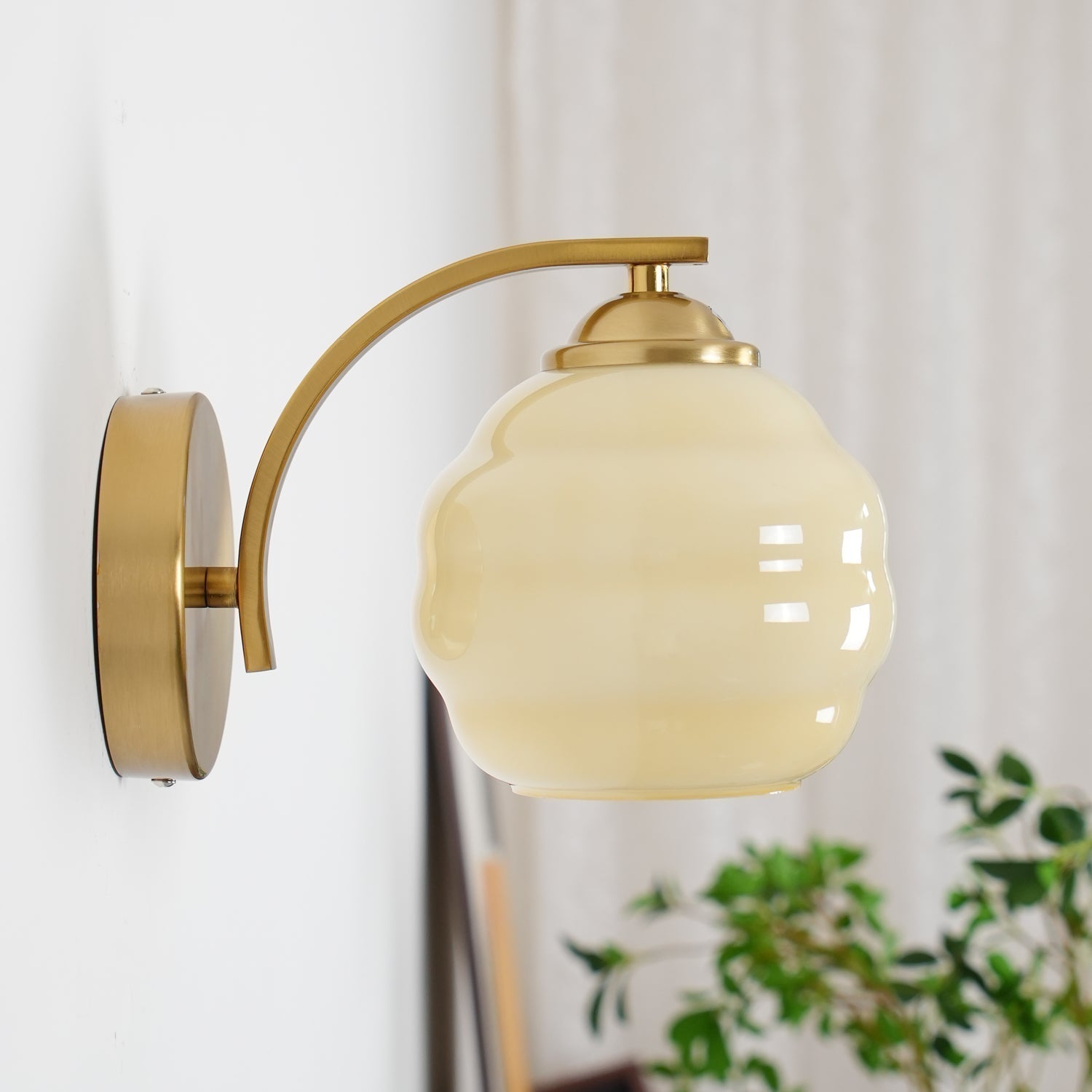 Freyza | Indoor Wall Light – Vintage Bedroom Living Room