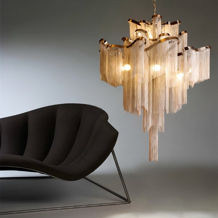 Freyza - AureaGlow | Moderne elegante goldene Kronleuchterbeleuchtung fürs Esszimmer
