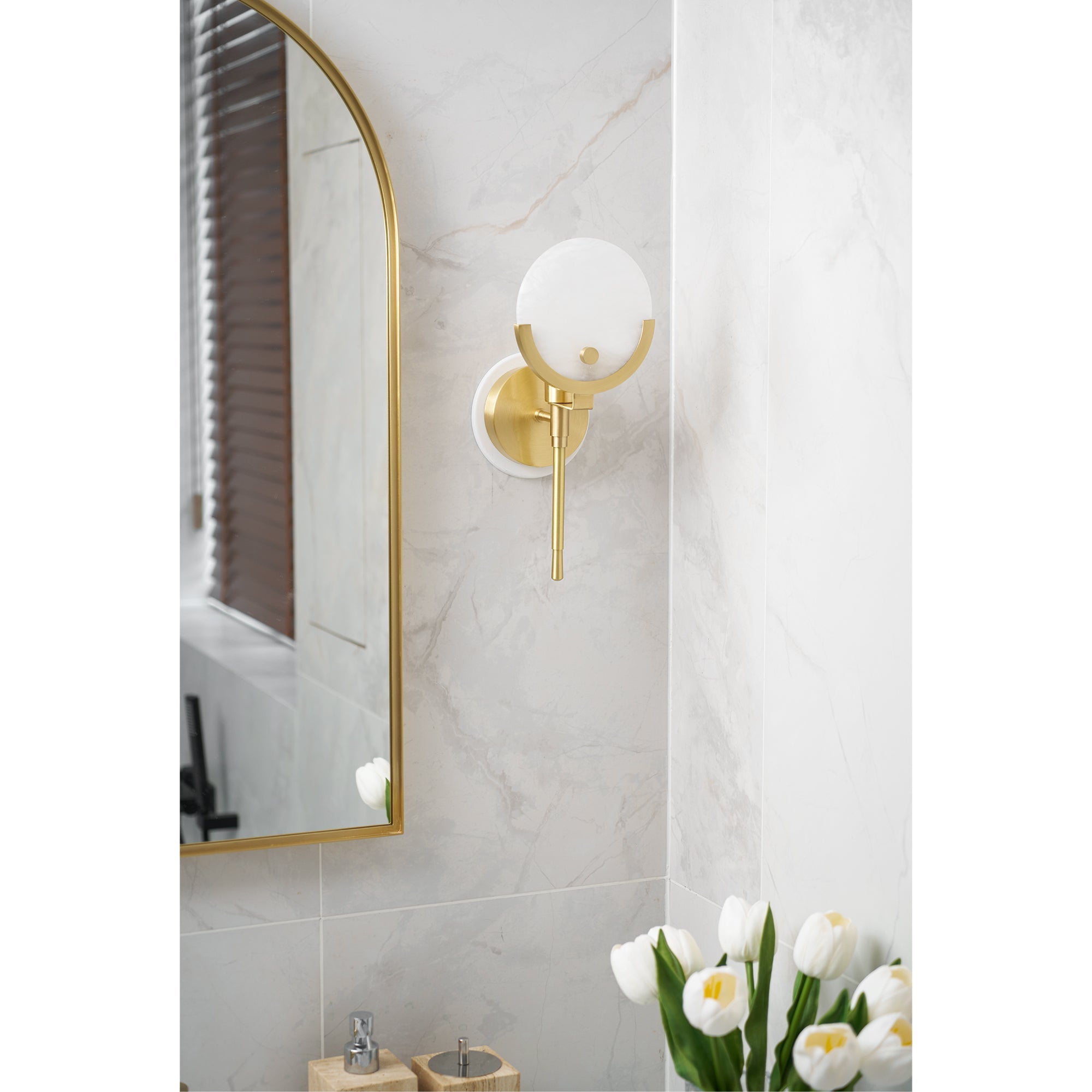 Freyza | Ljomuvyo Wandleuchte aus Messing und Alabaster – Schlafzimmer, Flur