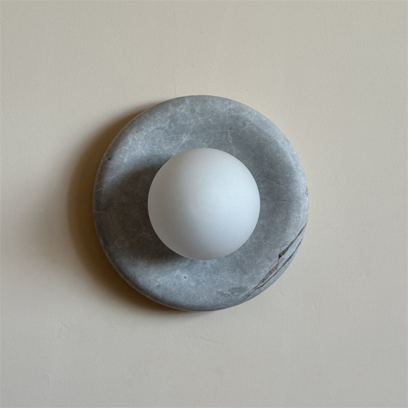 Freyza | Aurvelyra nordische Kunstglas-Marmor-Wandleuchte – nordisches Schlafzimmer und Flur