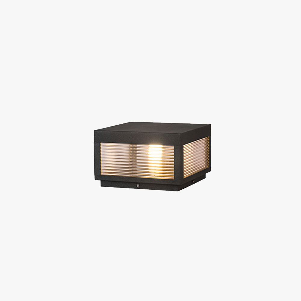Freyza | Vetra Vintage Metal Outdoor Light – Vintage Garden Exterior Patio