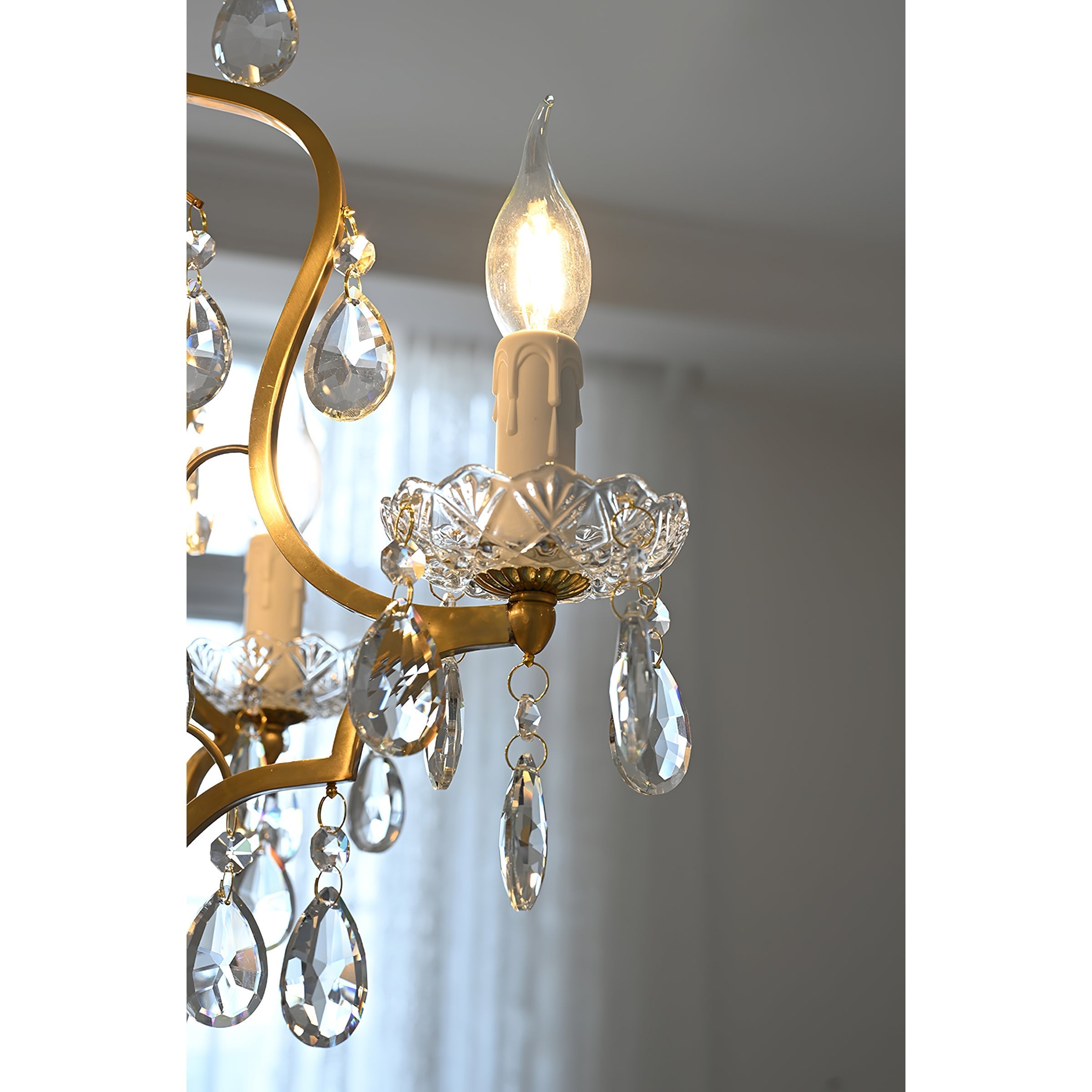 Freyza | Cevinyra Lustre postmoderne de luxe en laiton et cristal – Salle à manger et salon modernes