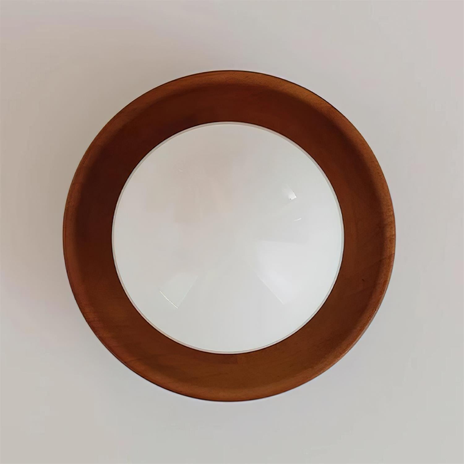 Freyza | Plafonnier boule en verre opalin et laiton, montage affleurant – Lampe de plafond moderne pour chambre, couloir et cuisine
