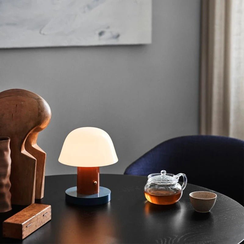 Bruma | Elegant Minimalist Glass Table Lamp for Modern Spaces 3
