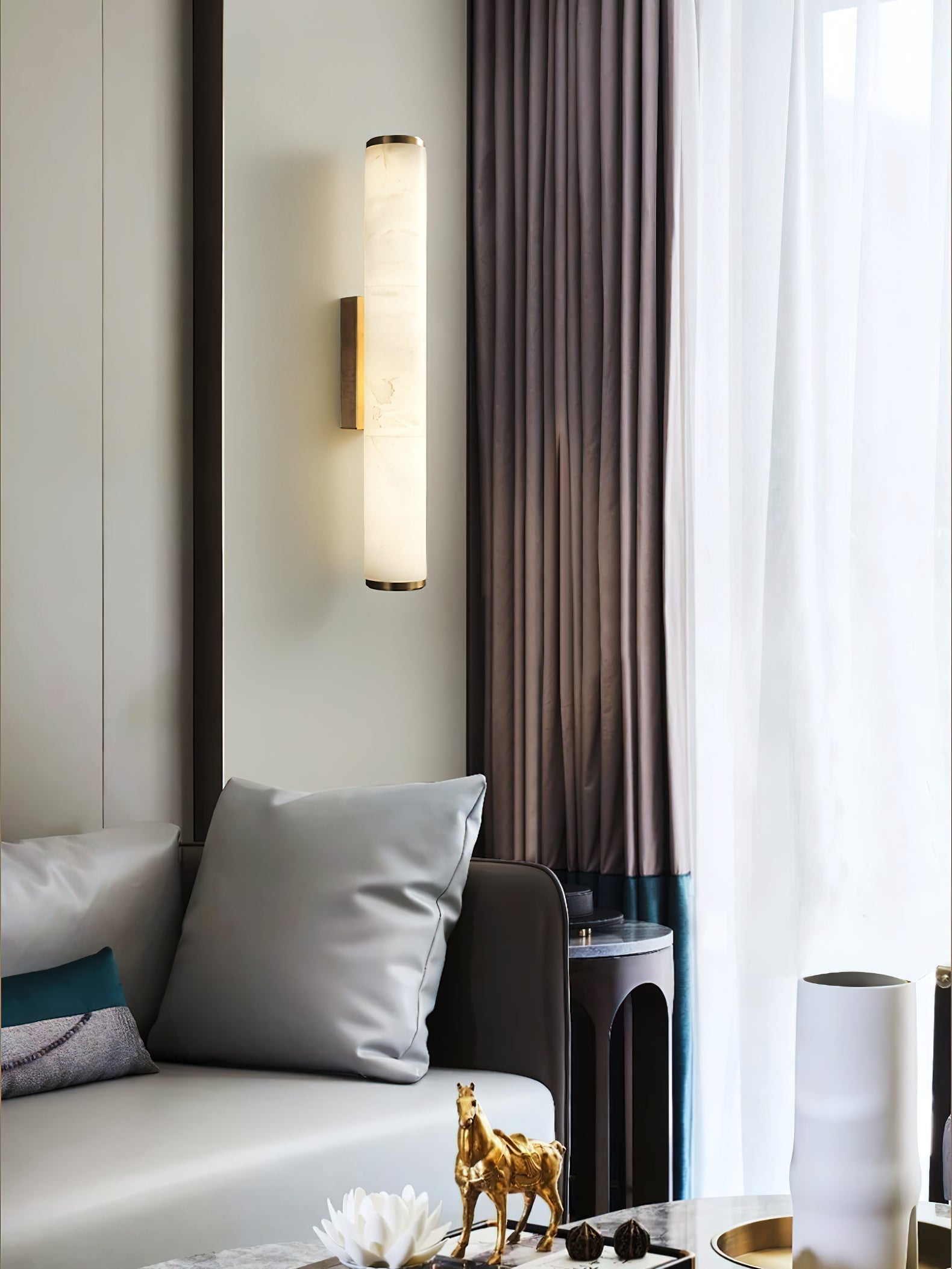 Freyza | Arcus Elegance Brass Brass Wall Light – Bedroom Hallway