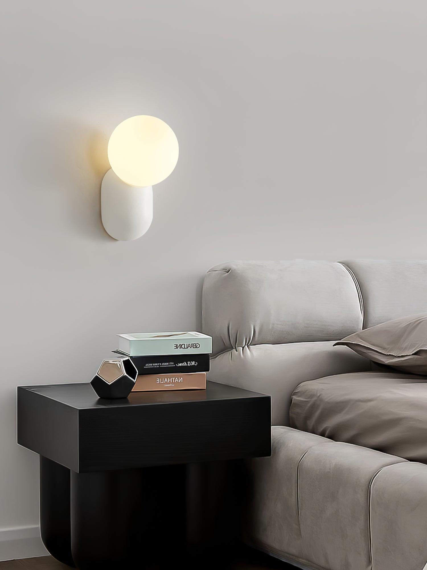 Freyza | Applique murale intérieure globe minimaliste Lunara – Chambre et salon minimalistes
