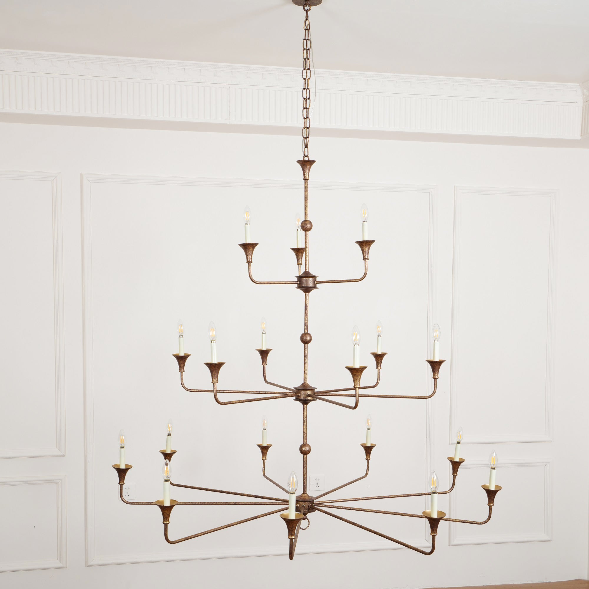 Freyza | Wisp Grande Vintage Bronze Chandelier – Industrial Dining Room Living Room