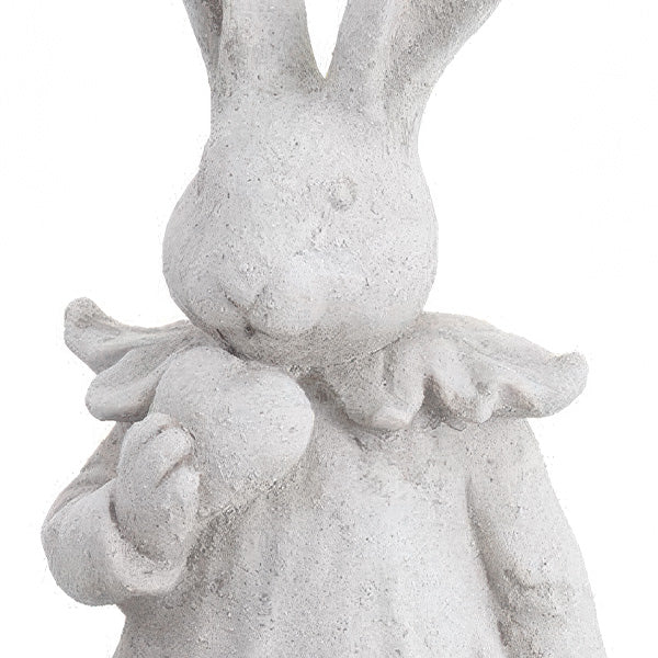 Freyza - Charmante Osterkaninchenfigur | 38 cm Used-Look Design für Zeitlose Frühlingsdekoration in a styled room