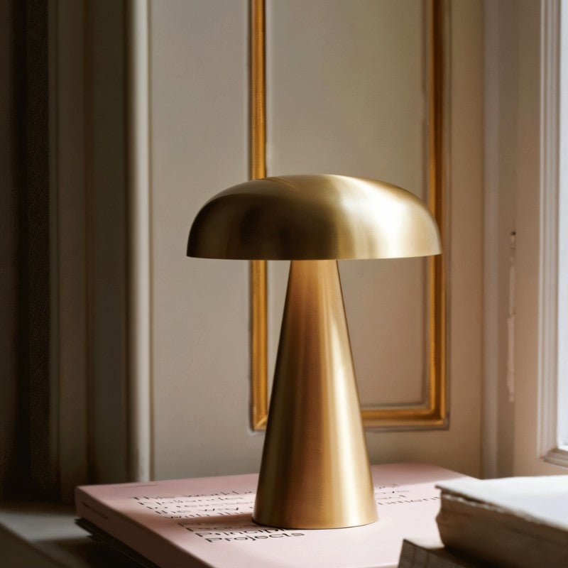ComoLamp | Stylish Versatile Battery Operated Table Lamp for Bedside or Desk 6