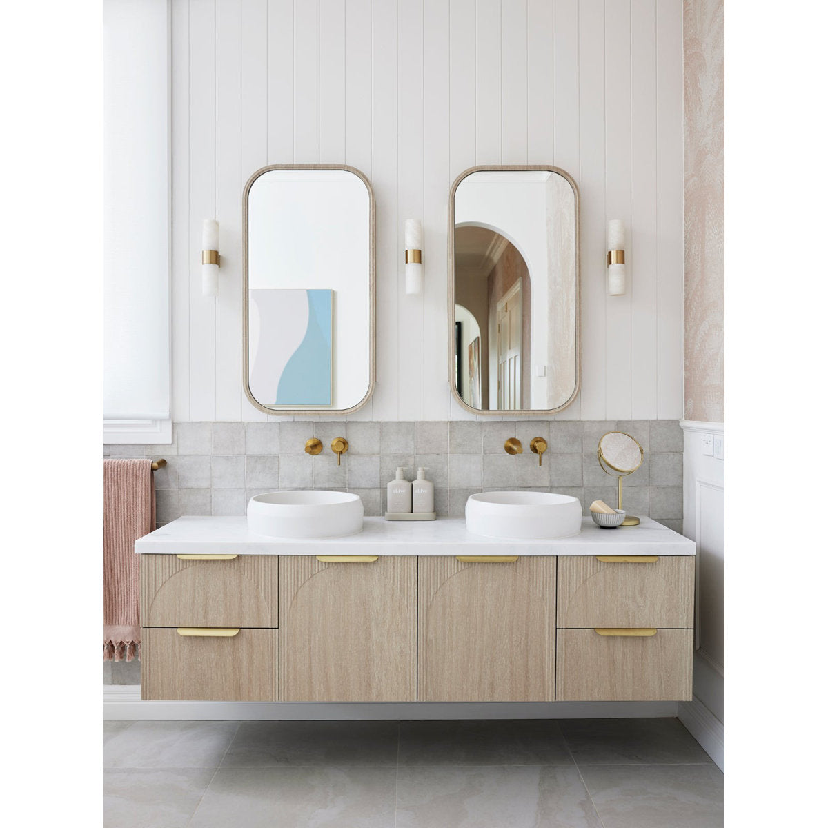Freyza | Alight Alabaster Wall Wall Light – Bedroom Hallway