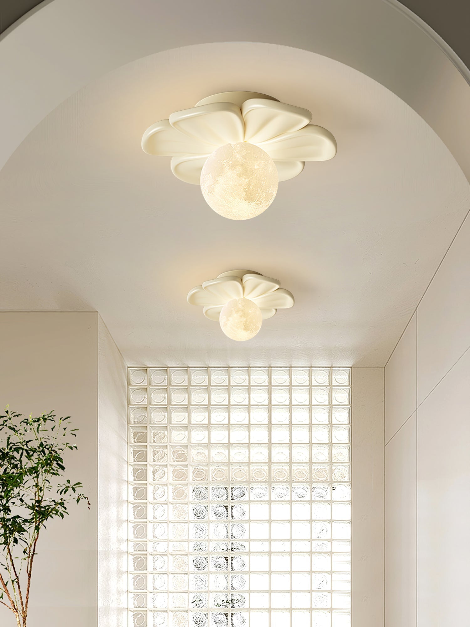 Freyza | Quip Bloom Flower Resin Ceiling Light – Bedroom Living Room