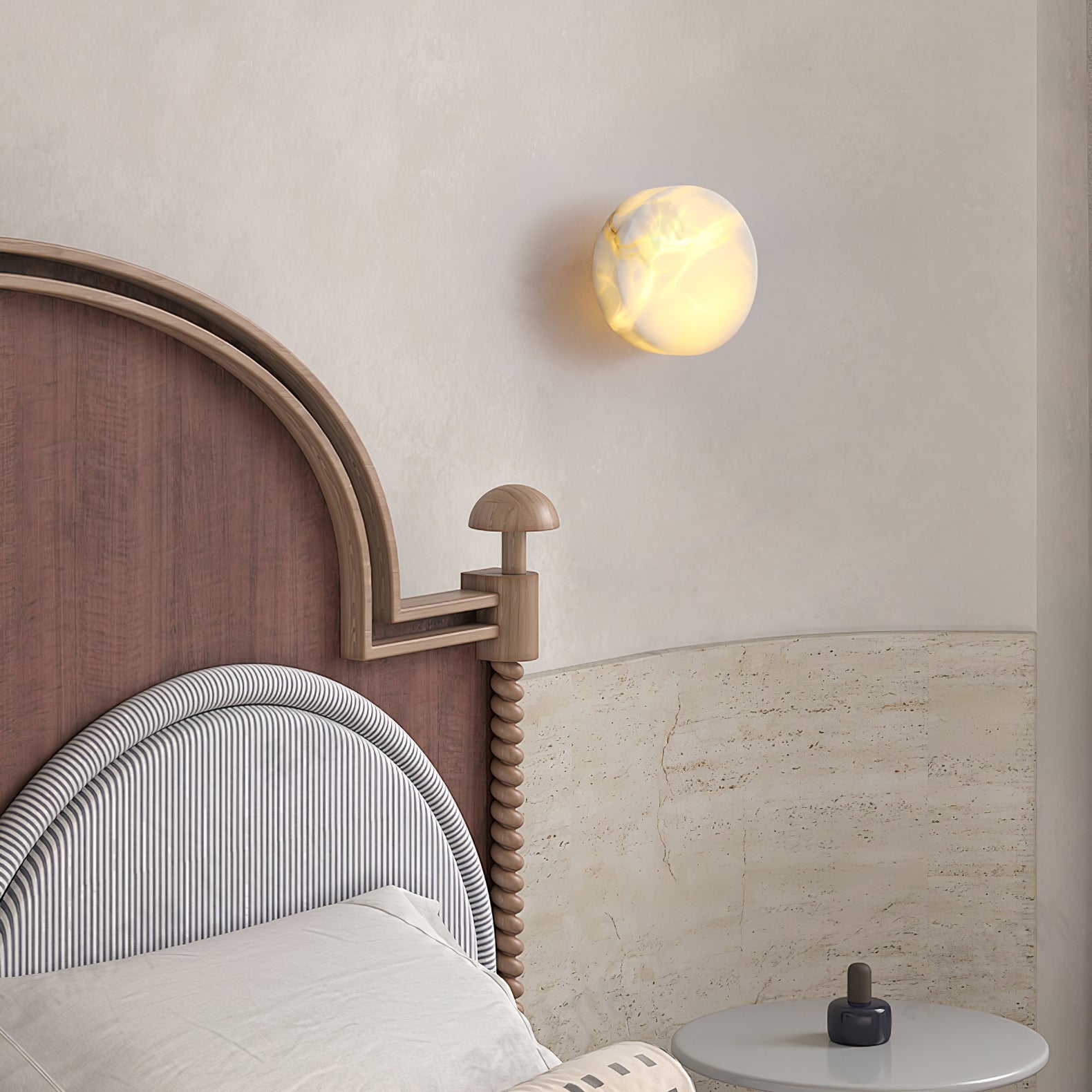 Freyza | Glim Brass Alabaster Brass Wall Light – Bedroom Hallway