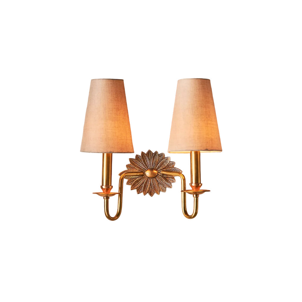 Freyza | Nimb Elegance Doppel-Wandleuchte aus Messing und Stoff – Schlafzimmer, Flur