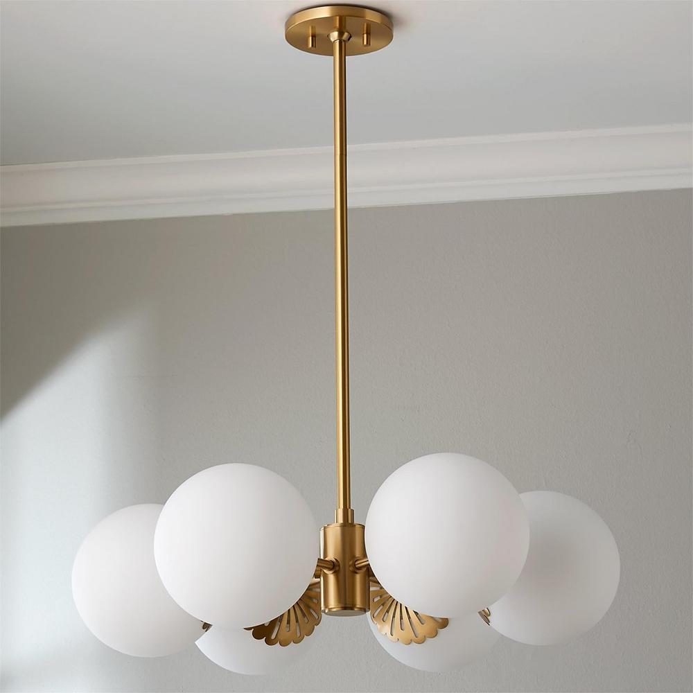 Freyza | Whisper Globe Messing-Glas-Kronleuchter – Esszimmer Wohnzimmer