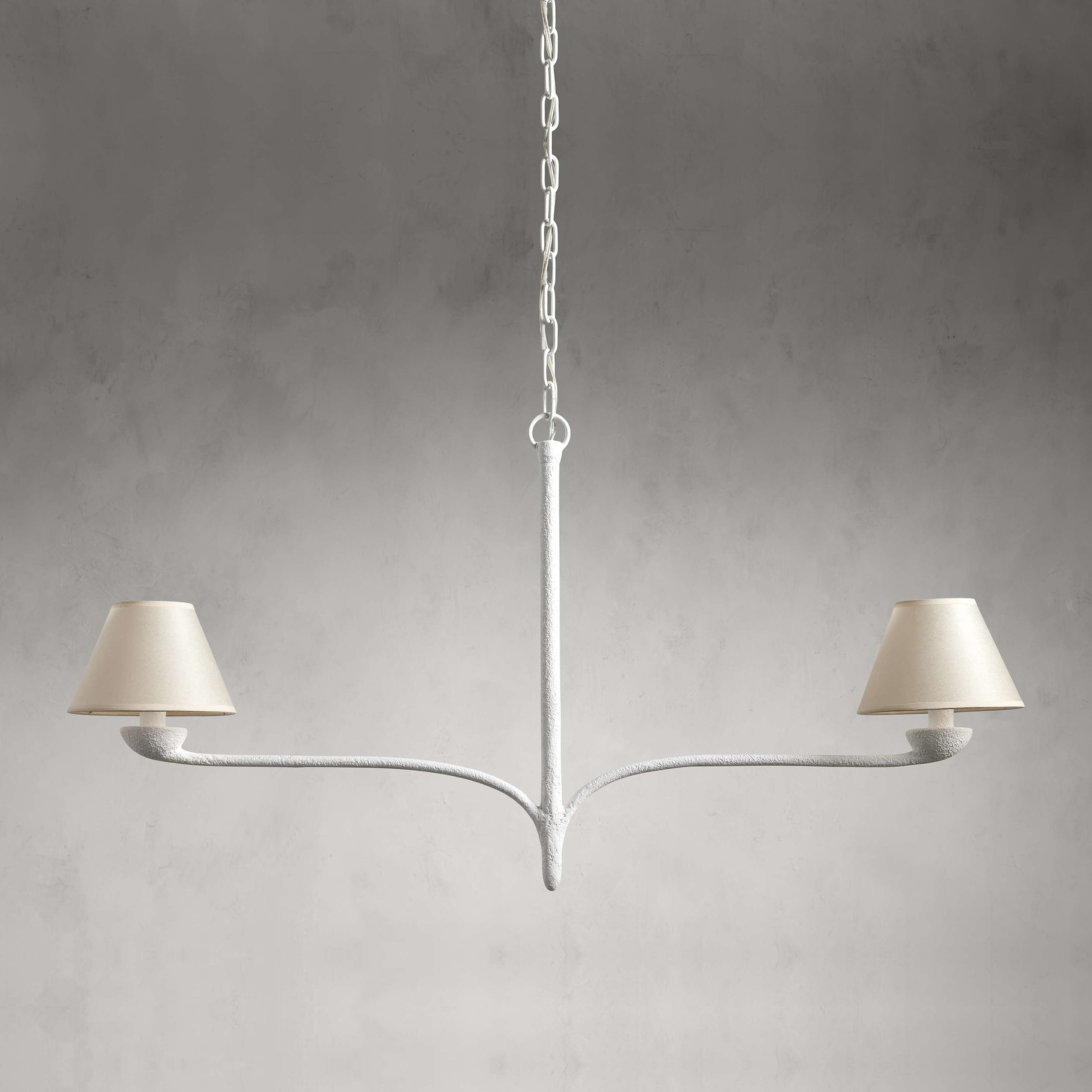 Freyza | Eleganter Vintage-Kronleuchter aus Harz mit geschwungenem Design – Vintage-Esszimmer und Wohnzimmer