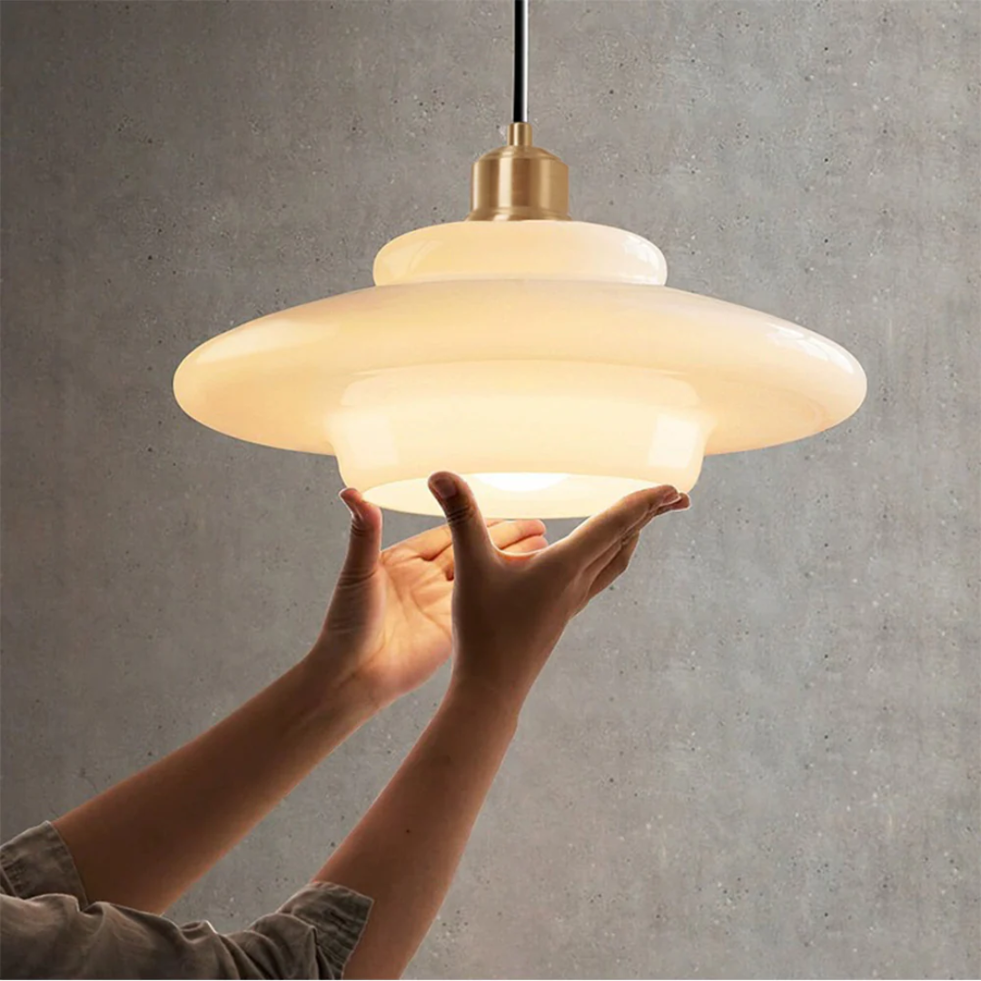 Elegant Glass Pendant Light with Adjustable Suspension for Cozy Kitchen Ambiance 0