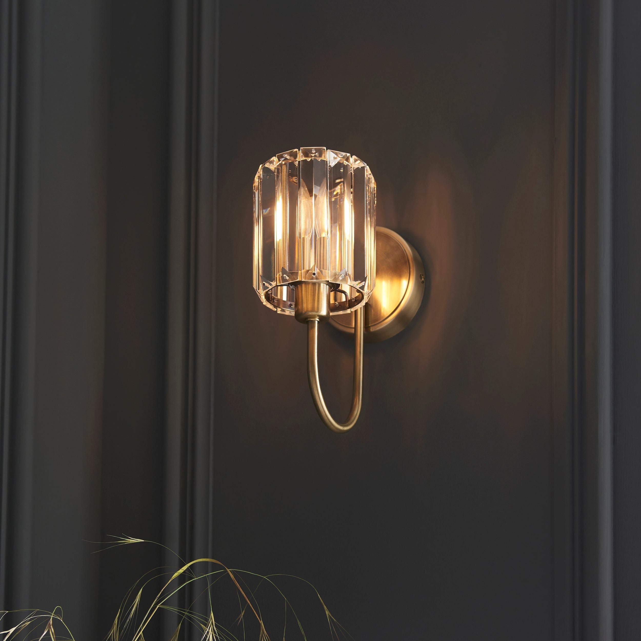 Elegant Wall Light | Antique Brass Sconce with Faceted Glass Shade | Timeless Design for Cozy Ambiance 5