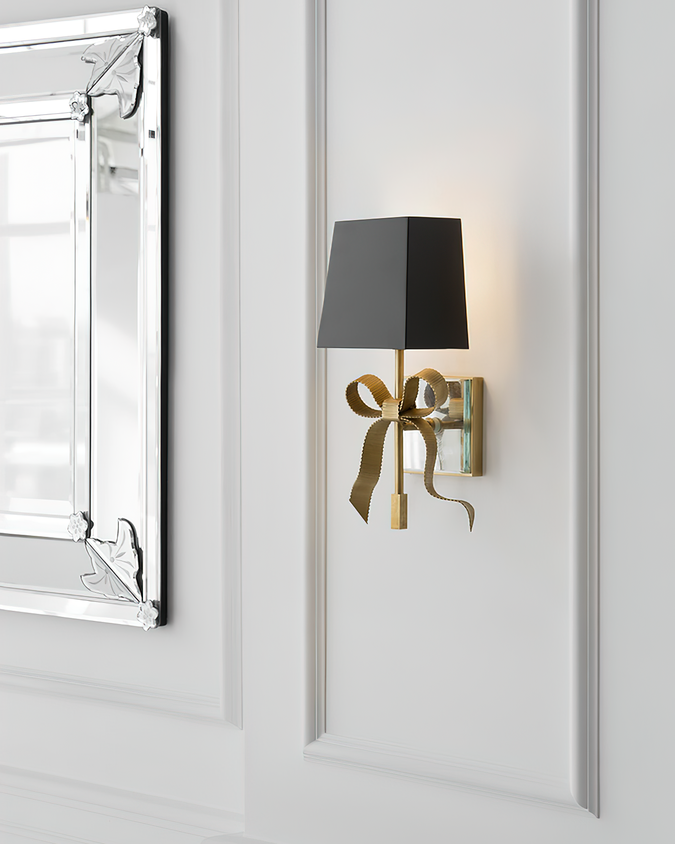 Freyza | Applique murale d’intérieur Ribelle noire, abat-jour noir et doré – chambre, salon