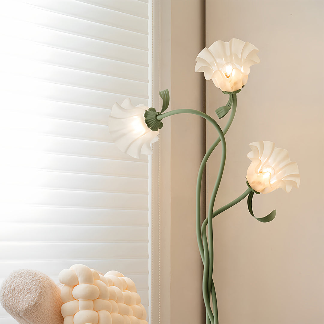 Floralis | Elegant Green Iron Flower Floor Lamp for Living Room 1