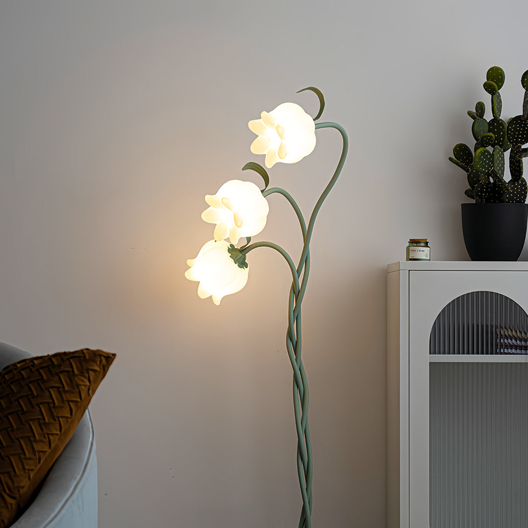 Floralis | Elegant Green Iron Flower Floor Lamp for Living Room 4