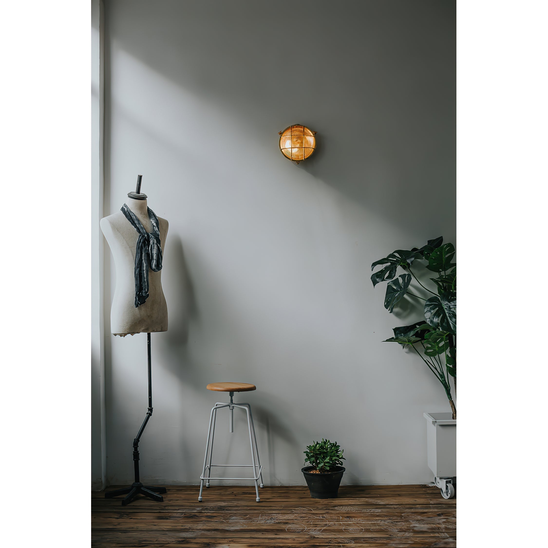 Freyza | Erthearis Vintage Brass Brass Wall Light – Vintage Bedroom Hallway