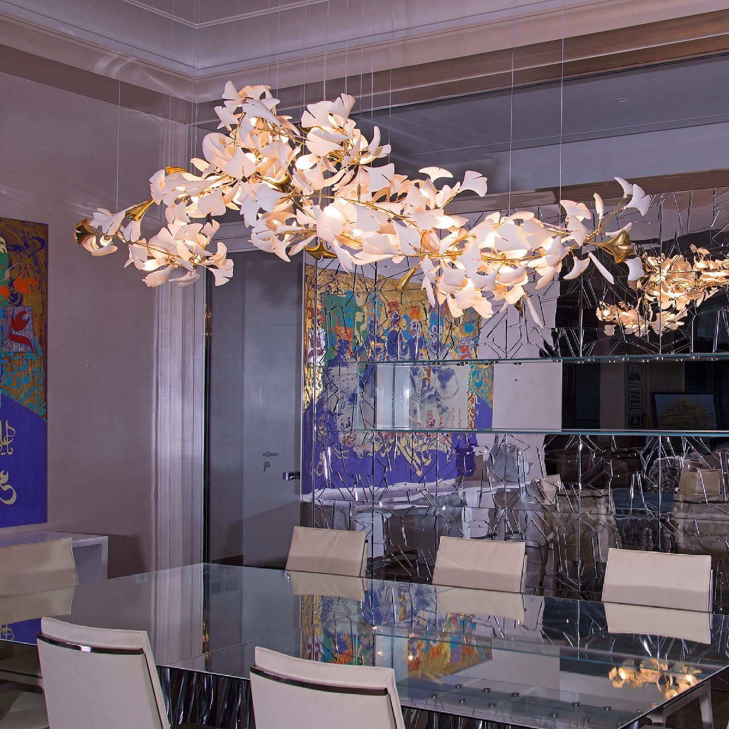 Freyza | Lustre à structure métallique dorée et blanche – Lustre moderne pour salle à manger et salon