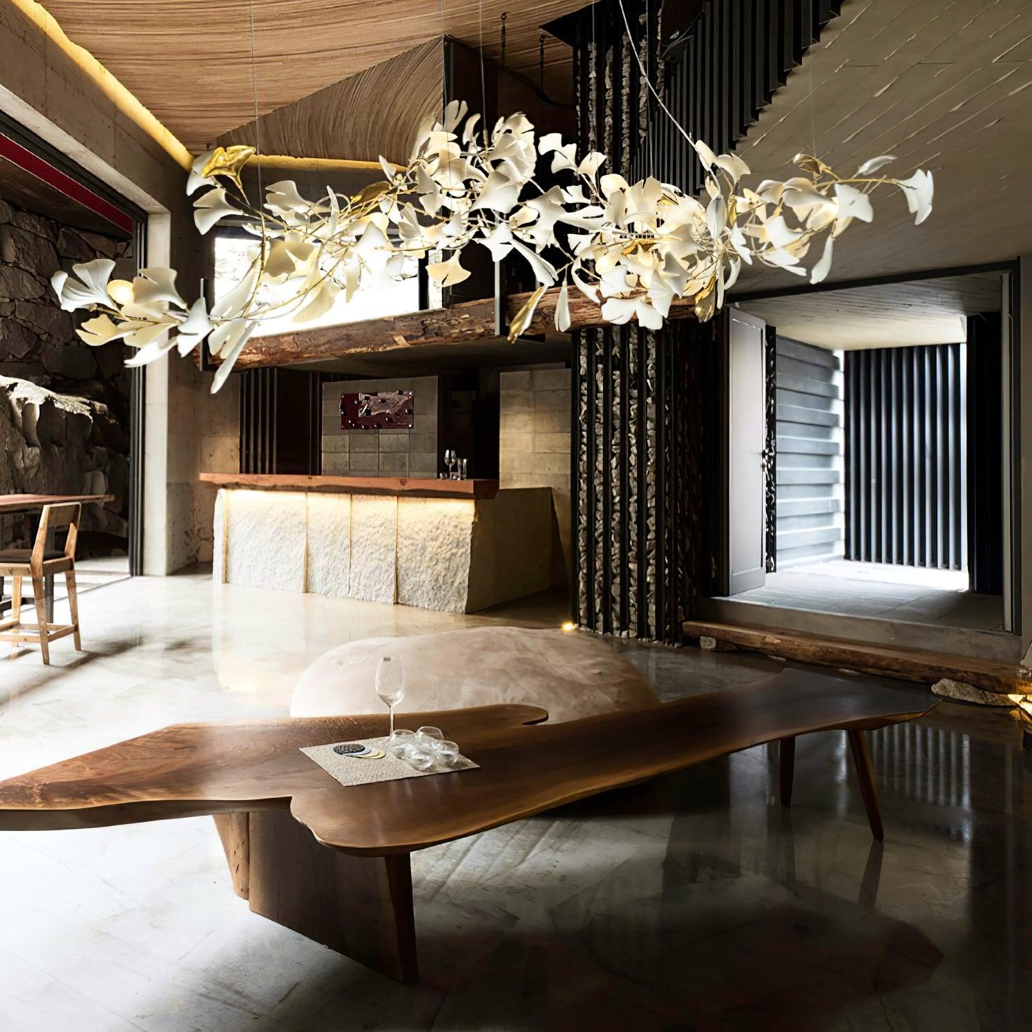 Freyza | Lustre à structure métallique dorée et blanche – Lustre moderne pour salle à manger et salon