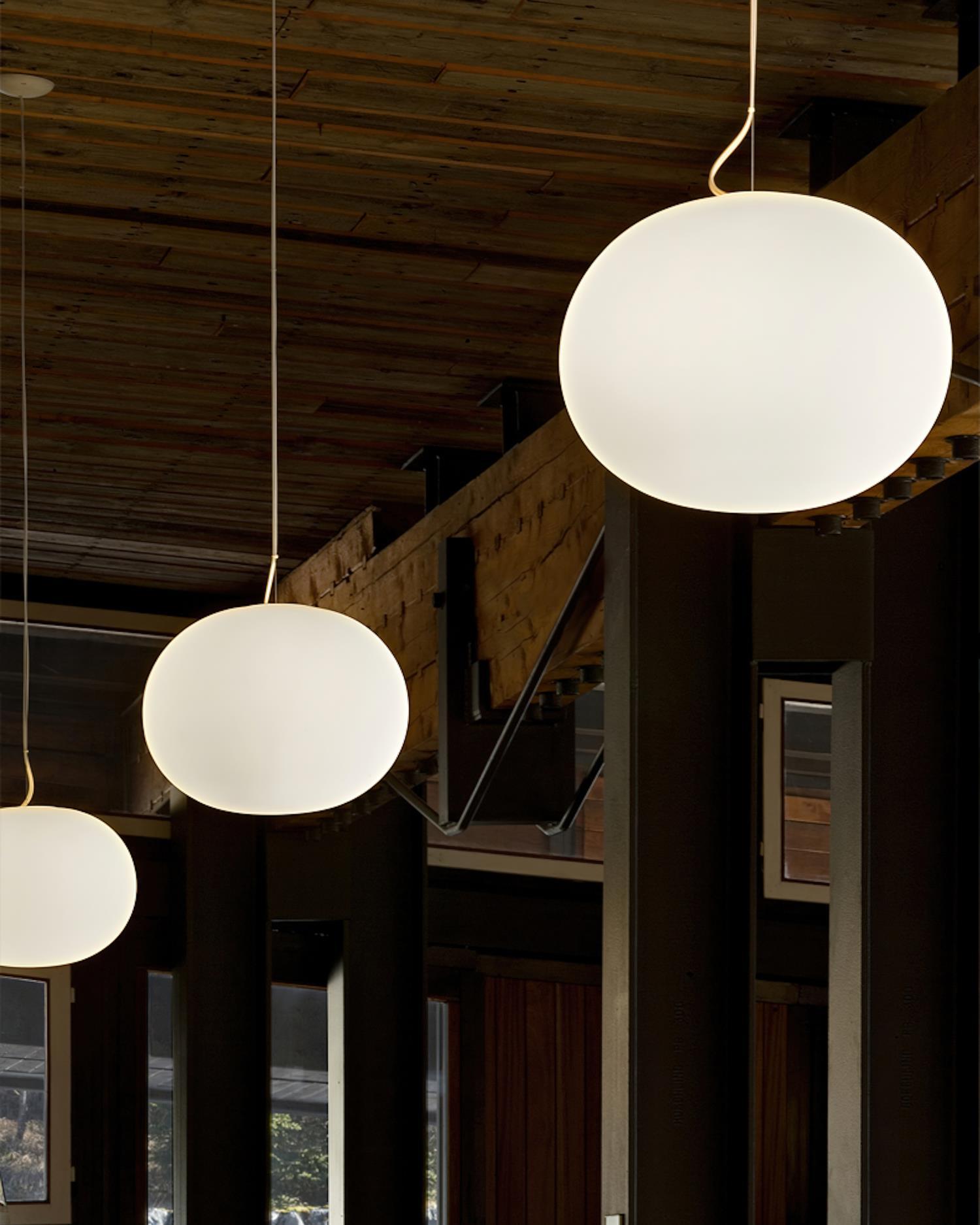 Freyza | Opivio – Suspension sphérique blanche blanche pour cuisine et salle à manger