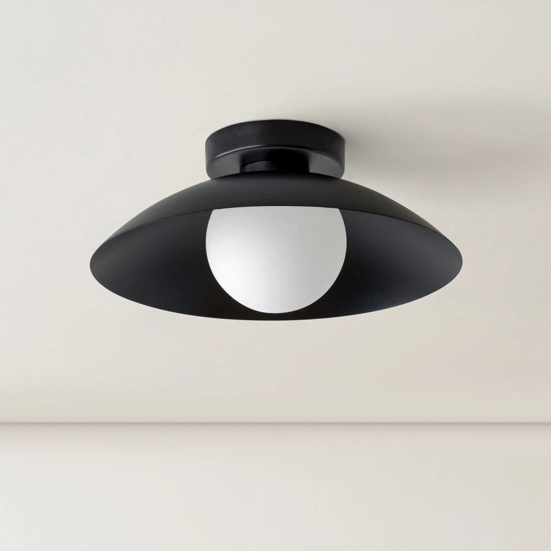 Freyza | Plafonnier noir affleurant – Moderne, pour chambre, couloir et cuisine