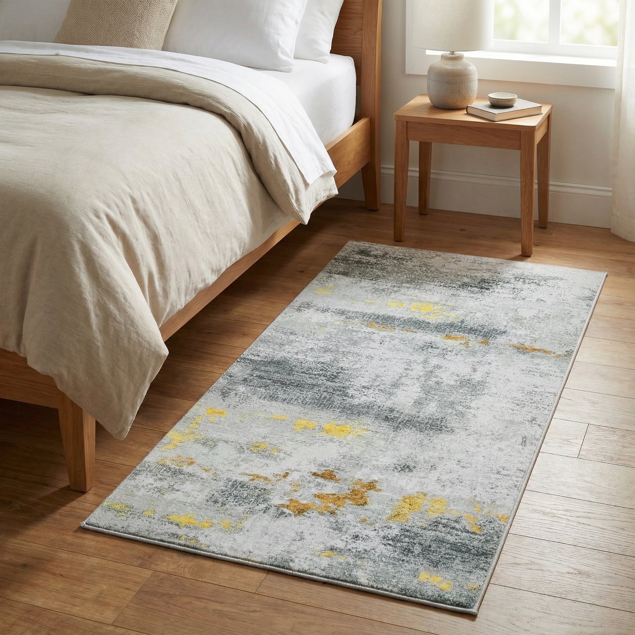 Freyza - Modern Abstract Area Rug – Soft Flannel Grey & Gold Carpet (Non-Slip & Washable)