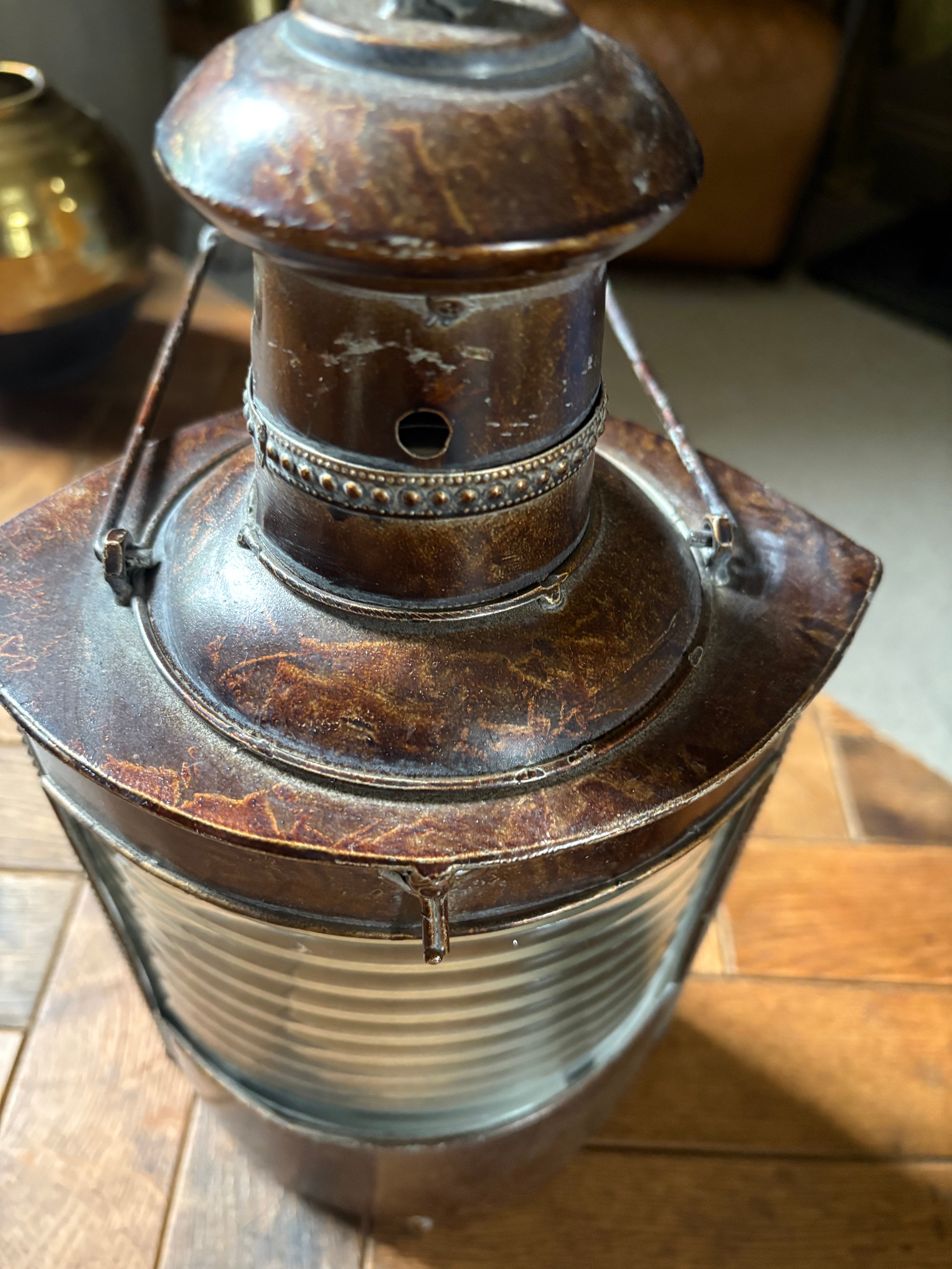 Freyza - Brown Burnished Lantern