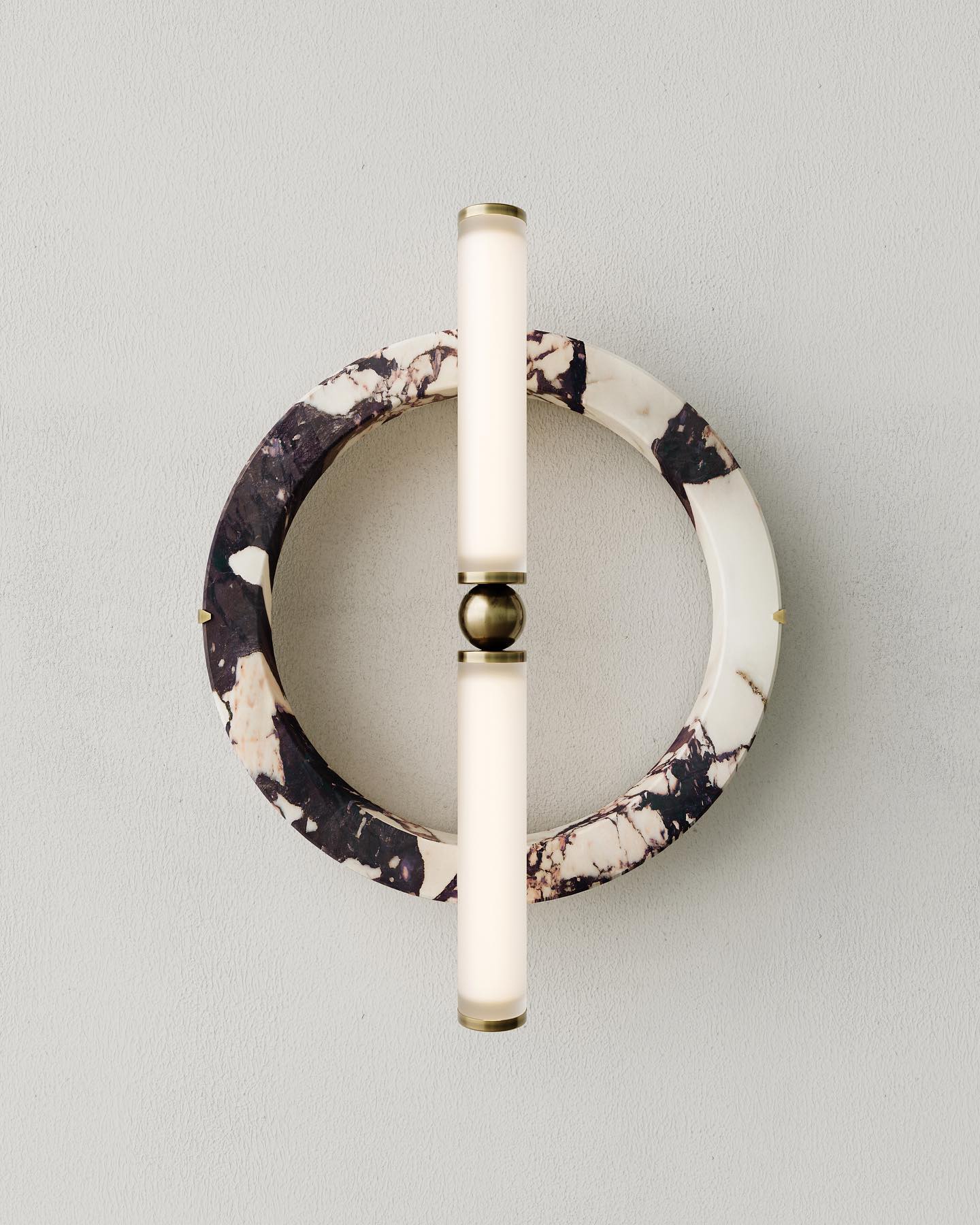 Freyza | Mymira Ice Marble — applique murale en marbre pour chambre et couloir
