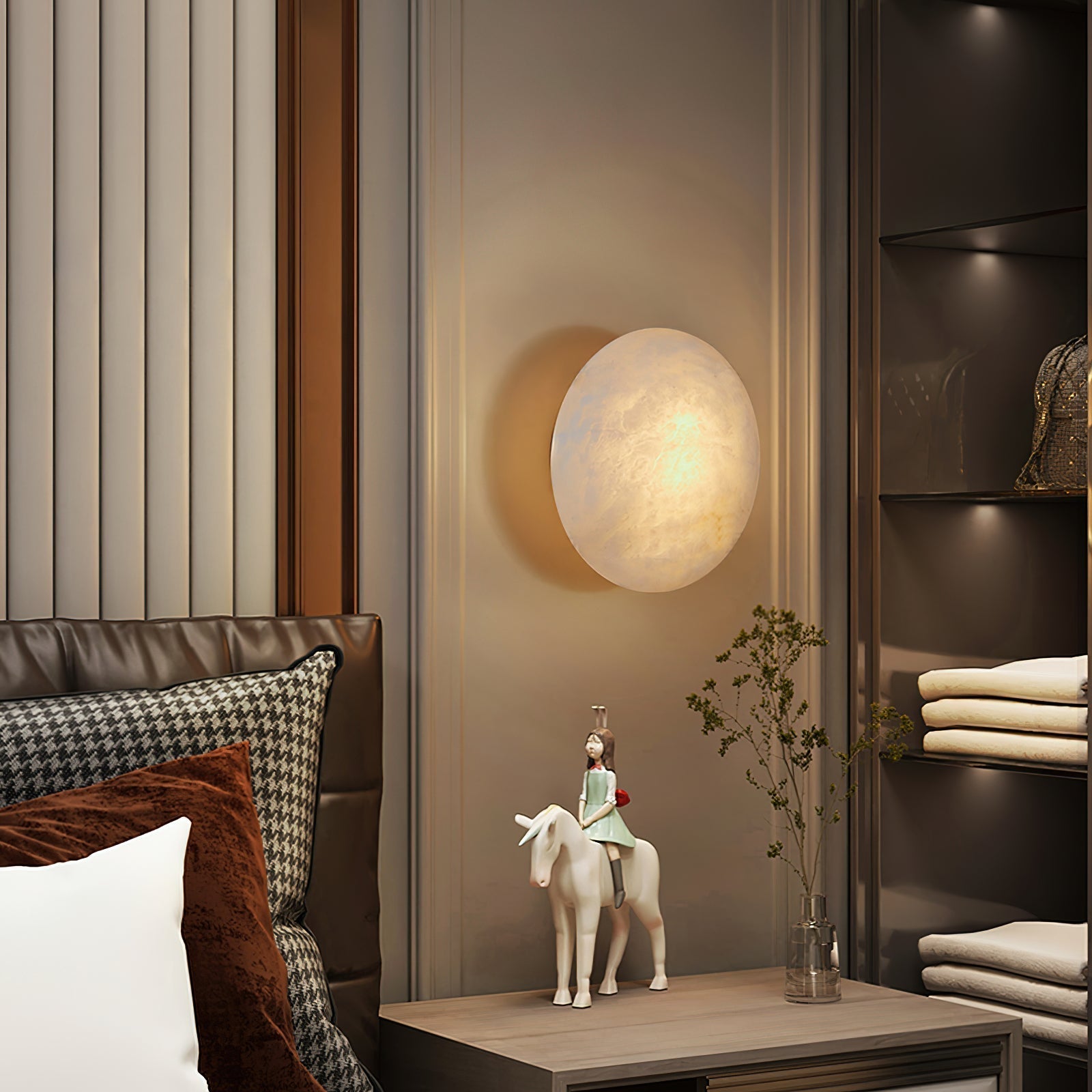 Freyza | Ilvinan Single Alabaster Wall Light – Bedroom Hallway