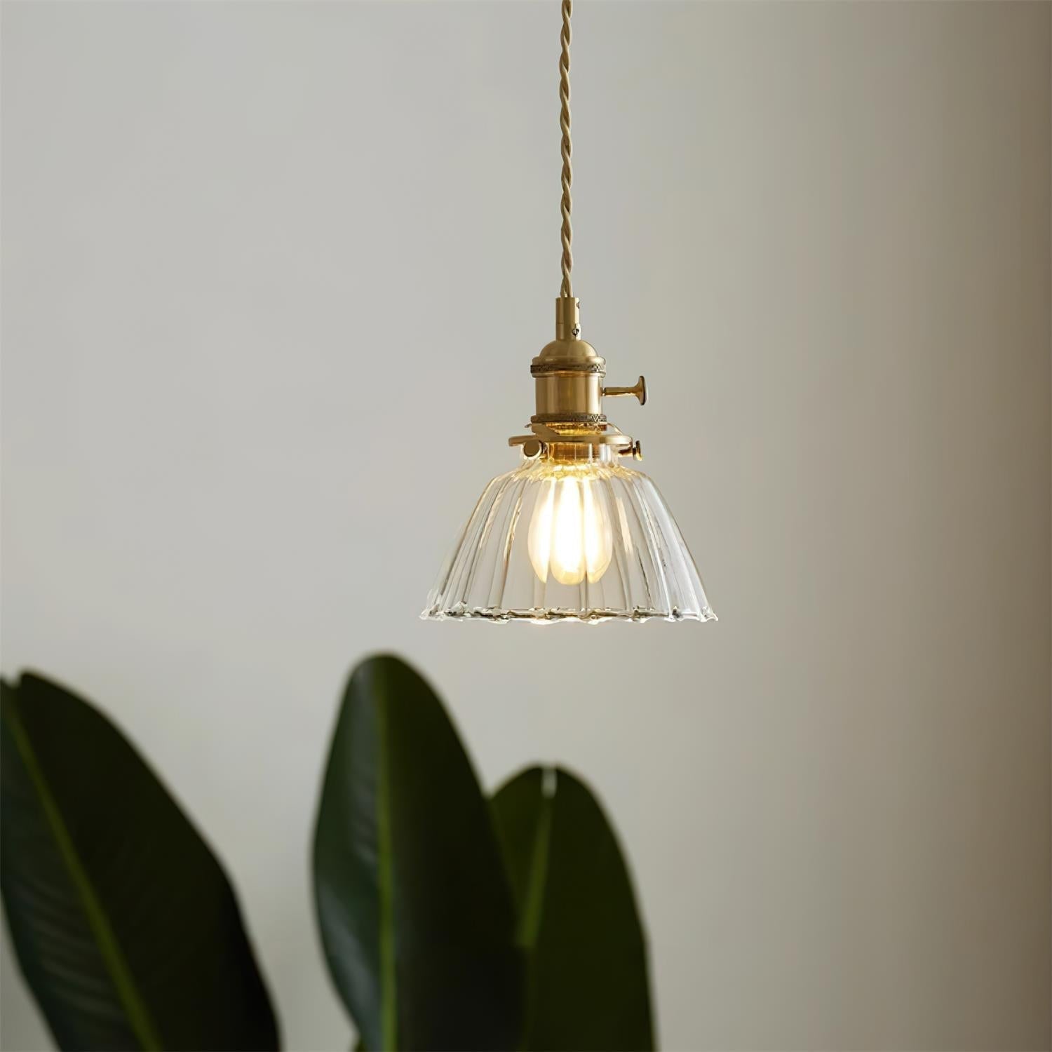 Suspension en verre transparent Freyza | Glint – Cuisine et salle à manger