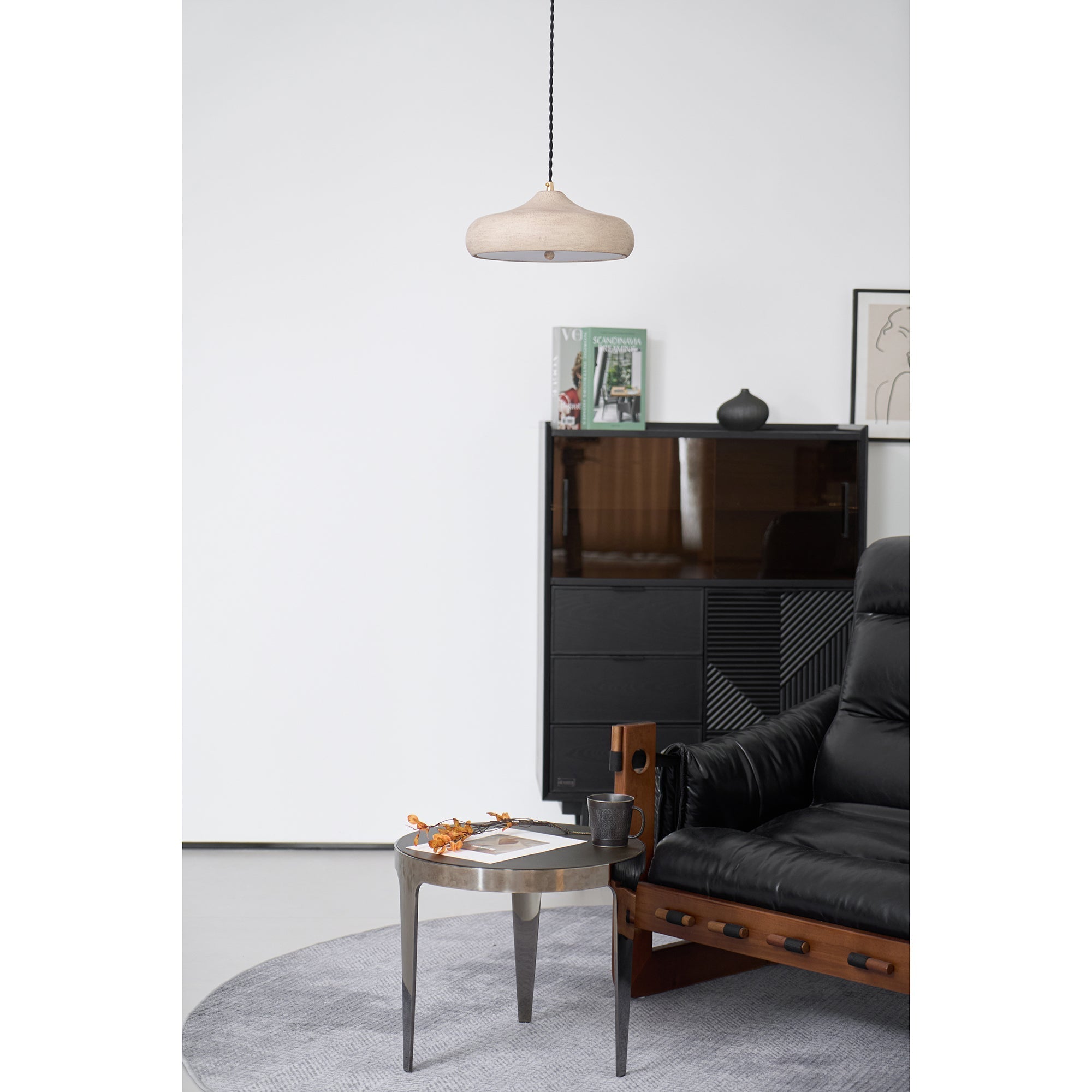 Suspension noire Freyza | Etalyra – Luminaire suspendu noir pour cuisine et salle à manger